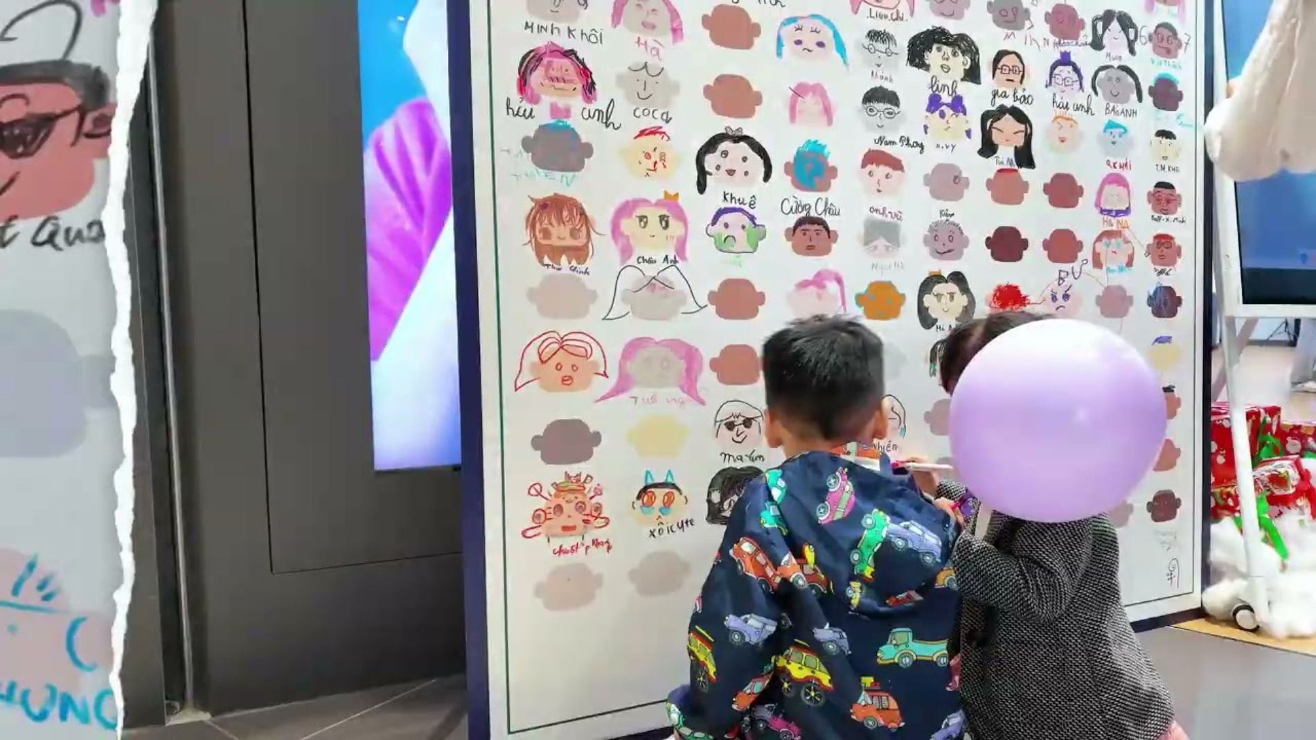 Hình ảnh cho danh mục  Lưu Dấu Ấn – Rinh Trọn Galaxy | Khoảnh Khắc Giáng Sinh Tại SamCenter AEON Long Biên!